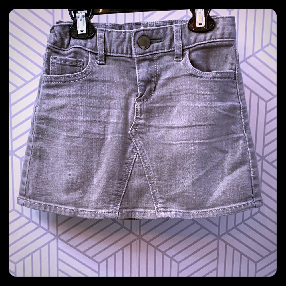 Girl's size 5 jean skirt